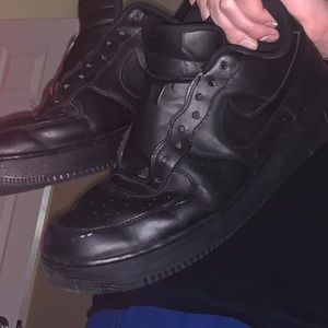 Nike Air Force 1 black with no lace